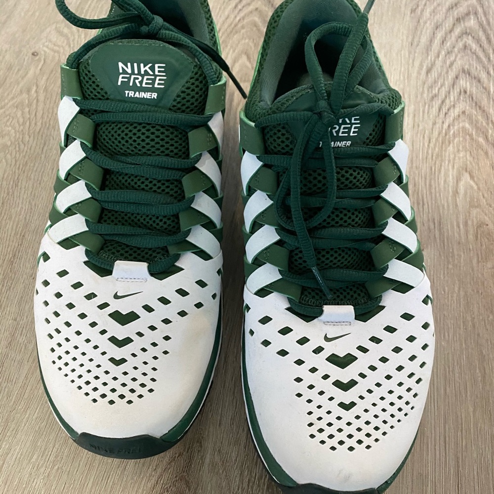 Nike free trainer size 9